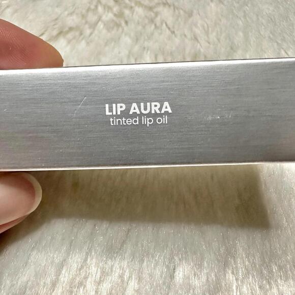 NIB Kiss & Smink Lip Aura Tinted Lip Oil Peony Full Size 3.5ml - Picture 7 of 12
